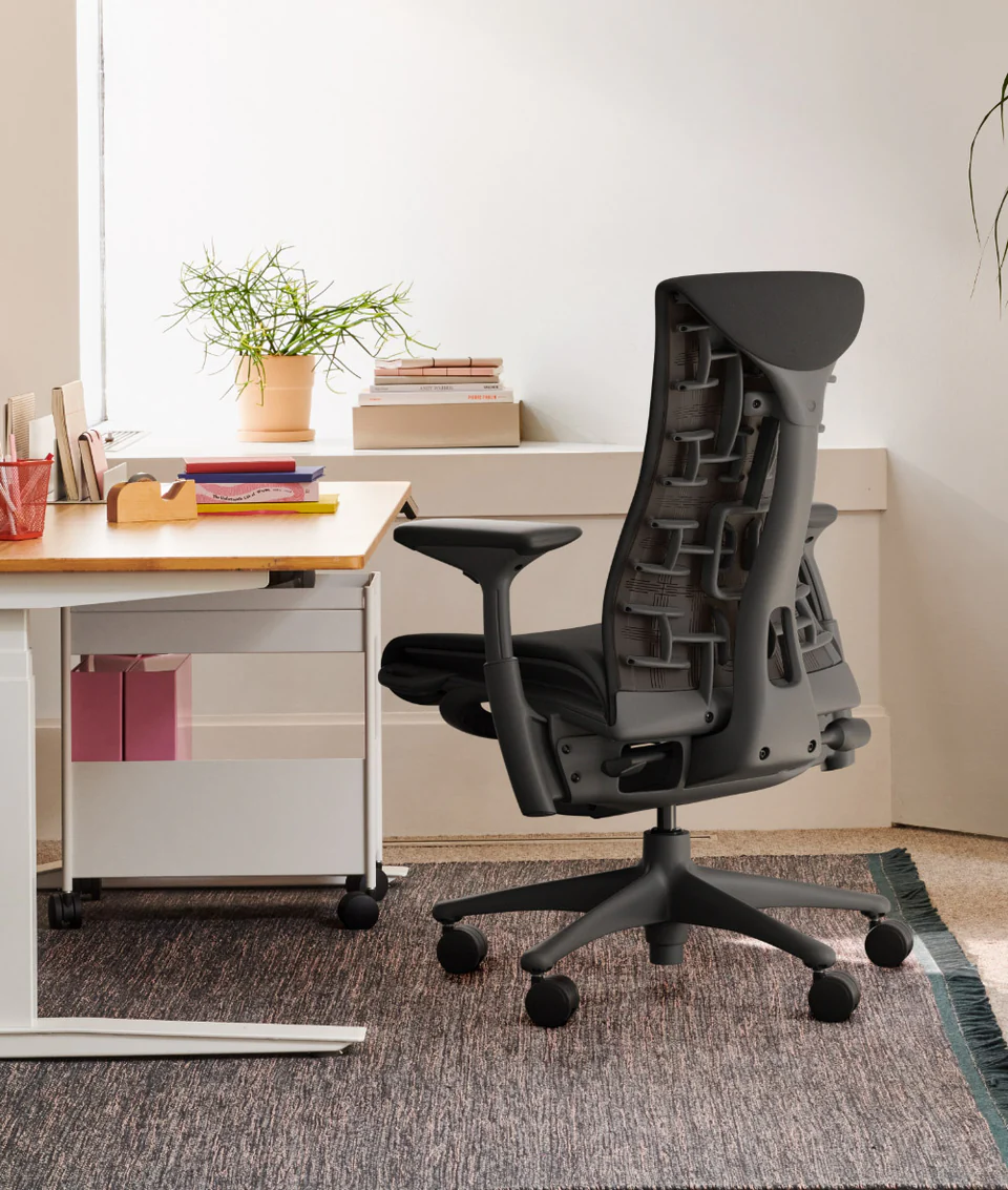 Herman_Miller-Embody-Graphite-Graphite-Black-02_b0050091-9895-448f-a932-62b7655f26c4.webp